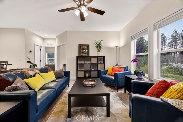 Detail Gallery Image 2 of 31 For 6295 Victoria Ct, Magalia,  CA 95954 - 2 Beds | 2/1 Baths