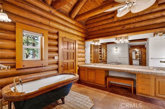 Detail Gallery Image 11 of 35 For 15756 Fitzgerald Ct, Forest Ranch,  CA 95942 - 2 Beds | 3 Baths