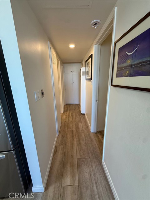 Detail Gallery Image 9 of 22 For 6947 Trolleyway, Playa Del Rey,  CA 90293 - 3 Beds | 2 Baths