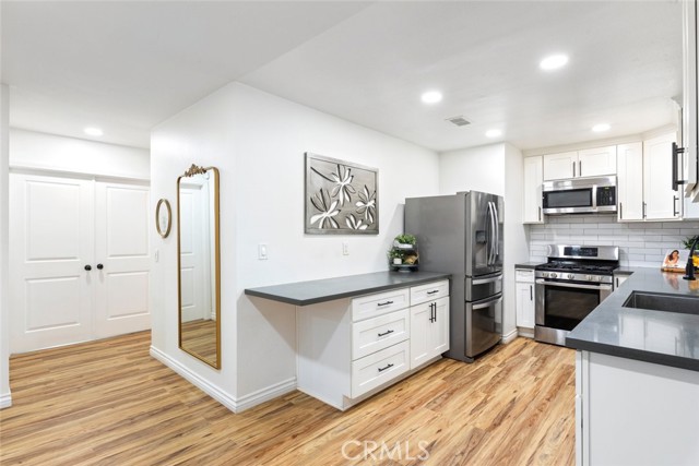 Detail Gallery Image 12 of 32 For 2922 Myers, Riverside,  CA 92503 - 4 Beds | 2 Baths