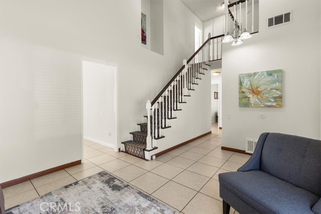 Detail Gallery Image 5 of 36 For 5049 N Varsity Ave, San Bernardino,  CA 92407 - 5 Beds | 2/1 Baths