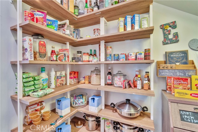 719 1st Place, Hermosa Beach CA: https://media.crmls.org/medias/793861bc-40b6-42bc-8981-7085b6fe099d.jpg