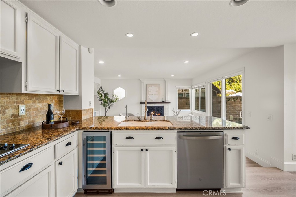 7939dcbc A5b0 480d 9ff1 925e152fb17c