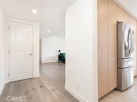 7625 Reseda Boulevard, Reseda CA: https://media.crmls.org/medias/7939f04e-960e-4a68-a23b-3bf519b92410.jpg