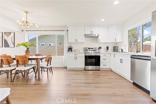 Detail Gallery Image 8 of 64 For 3016 Greenleaf, West Covina,  CA 91792 - 4 Beds | 3 Baths