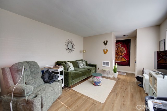 Image 8 of 34 For 866 Brighton Avenue