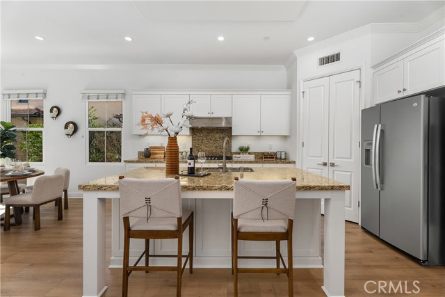 Detail Gallery Image 12 of 30 For 124 Hargrove, Irvine,  CA 92620 - 3 Beds | 2/1 Baths