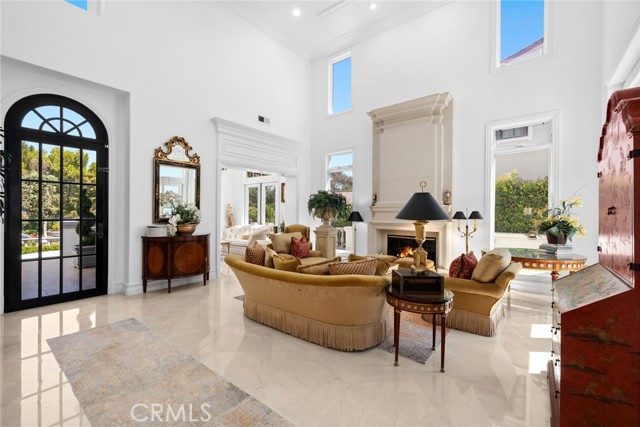 7 Vista Luci, Newport Coast CA: https://media.crmls.org/medias/793bdd9f-8185-4901-857b-2060fa7e094c.jpg
