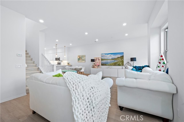 98 Renewal, Irvine, CA, 92618 98 Renewal, Irvine, CA, 92618
