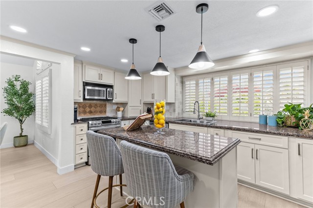 Detail Gallery Image 13 of 53 For 3094 Windemere Ct, Chino Hills,  CA 91709 - 4 Beds | 2/1 Baths