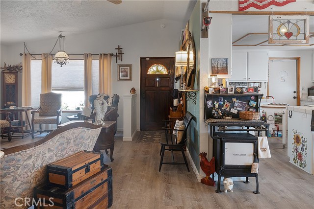 Detail Gallery Image 5 of 21 For 26848 Corona Dr, Helendale,  CA 92342 - 3 Beds | 2 Baths