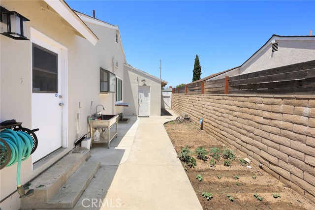 1834 E Stuart Avenue, West Covina CA: https://media.crmls.org/medias/793c9b0d-d0f0-4f0c-bf2b-2cbf7f092690.jpg