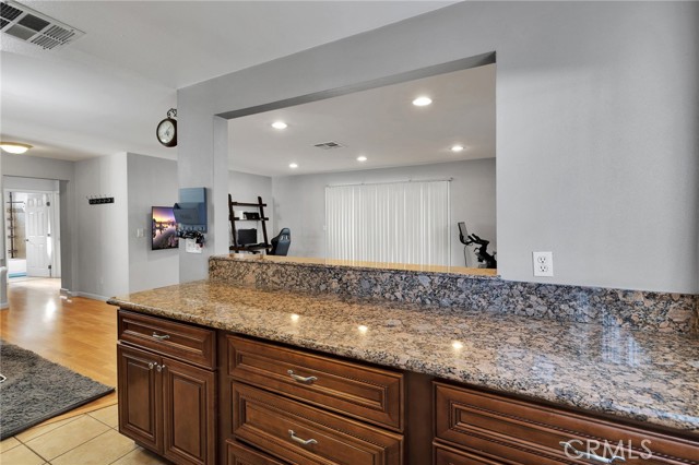Detail Gallery Image 9 of 22 For 11311 Blythe St, Sun Valley,  CA 91352 - 3 Beds | 2 Baths