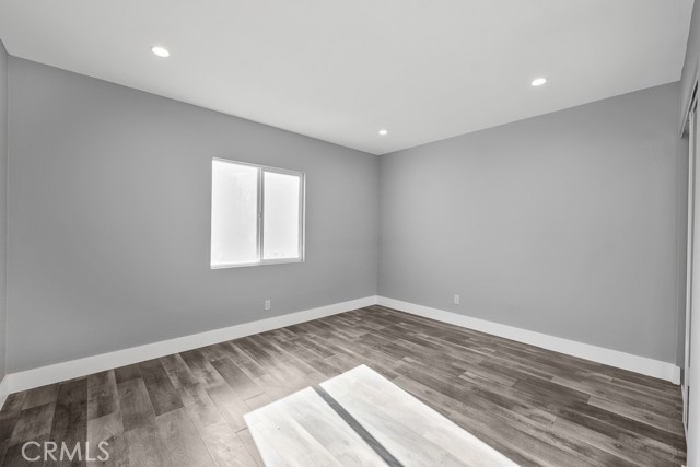 7719 Nestle Avenue, Reseda CA: https://media.crmls.org/medias/793d4110-cb4f-4dd0-a396-86f15d0bedd4.jpg