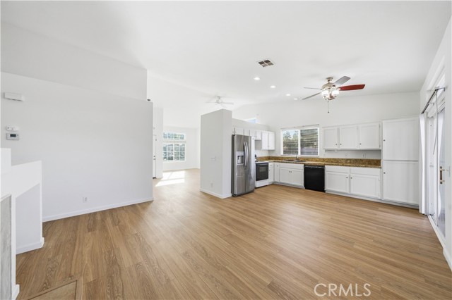 Detail Gallery Image 17 of 52 For 32594 Strigel Ct, Temecula,  CA 92592 - 4 Beds | 2 Baths