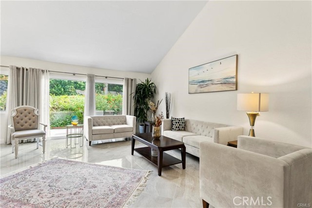 Detail Gallery Image 10 of 22 For 196 S Donna Ct, Anaheim,  CA 92807 - 3 Beds | 2 Baths