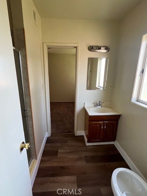 Detail Gallery Image 9 of 18 For 12717 Dalwood, Norwalk,  CA 90650 - 3 Beds | 2 Baths