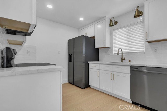 Detail Gallery Image 6 of 15 For 409 N Avenue 54, Los Angeles,  CA 90042 - 2 Beds | 1 Baths