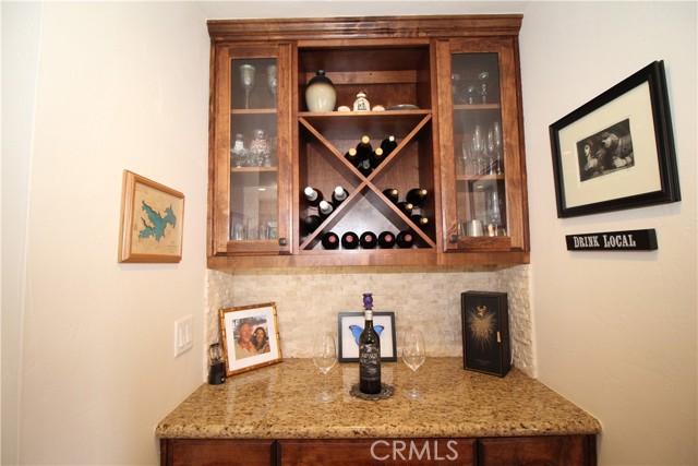 Detail Gallery Image 7 of 50 For 905 Madera Ln, Lake Arrowhead,  CA 92352 - 3 Beds | 2/1 Baths