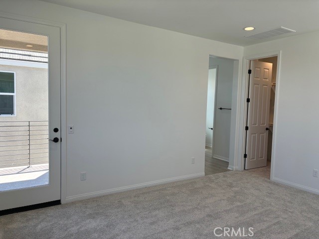 Detail Gallery Image 9 of 13 For 27362 Hyland Ct, Valencia,  CA 91381 - 3 Beds | 2/1 Baths