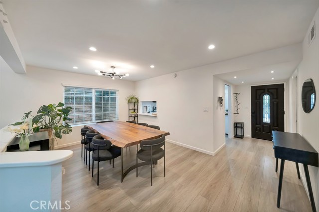 Detail Gallery Image 15 of 57 For 21733 Vintage, Chatsworth,  CA 91311 - 3 Beds | 2/1 Baths