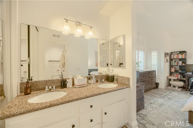 Detail Gallery Image 15 of 35 For 19431 Rue De Valore 37a,  Lake Forest,  CA 92610 - 2 Beds | 2 Baths