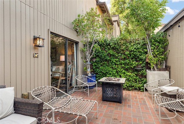 Detail Gallery Image 11 of 25 For 435 W Walnut St #77,  Pasadena,  CA 91103 - 2 Beds | 2/1 Baths