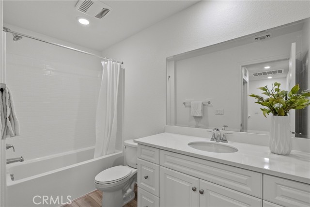 3981 E Huntington Street, Ontario CA: https://media.crmls.org/medias/794356b7-e596-490a-9a84-f179becfc61e.jpg