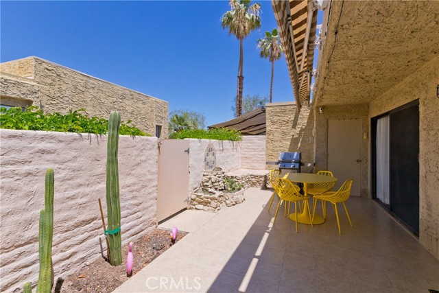 Detail Gallery Image 30 of 53 For 2263 Los Patos Dr, Palm Springs,  CA 92264 - 2 Beds | 2 Baths