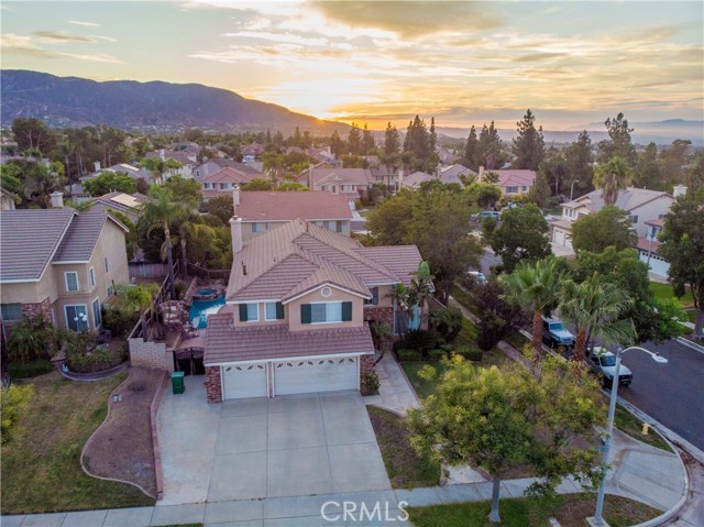 Detail Gallery Image 18 of 19 For 2714 Peachwood Cir, Corona,  CA 92882 - 4 Beds | 3 Baths
