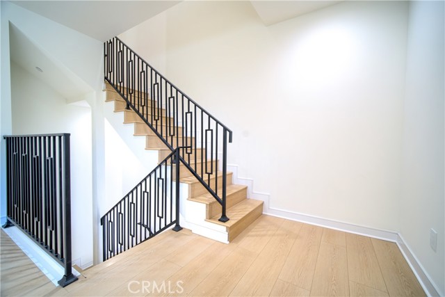 Detail Gallery Image 10 of 18 For 259 S Avenue 54 #1/2,  Los Angeles,  CA 90042 - 4 Beds | 4 Baths