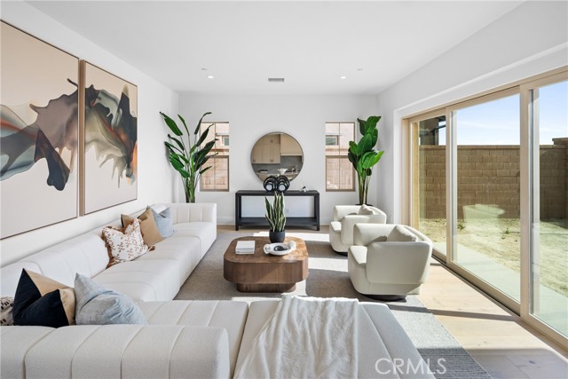 123 Oakstone, Irvine CA: https://media.crmls.org/medias/794b6400-1e2c-45c7-9782-57cccc6d0d22.jpg