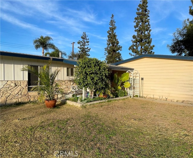 18745 Barroso Street, Rowland Heights CA: https://media.crmls.org/medias/794b6a59-3953-40c5-bfbd-7b8cd8c2015a.jpg