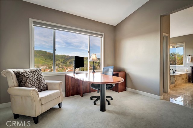 Detail Gallery Image 25 of 54 For 3980 Leighton Point Rd., Calabasas,  CA 91301 - 5 Beds | 4/1 Baths