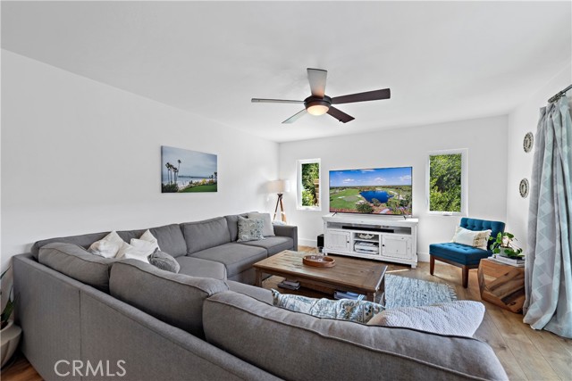 Detail Gallery Image 11 of 35 For 214 via Robina #1,  San Clemente,  CA 92672 - 2 Beds | 2 Baths