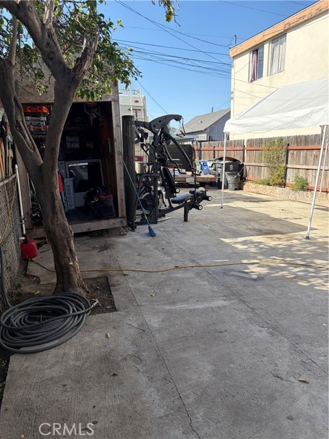 Detail Gallery Image 12 of 16 For 8637 Holmes, Los Angeles,  CA 90002 - 2 Beds | 1 Baths