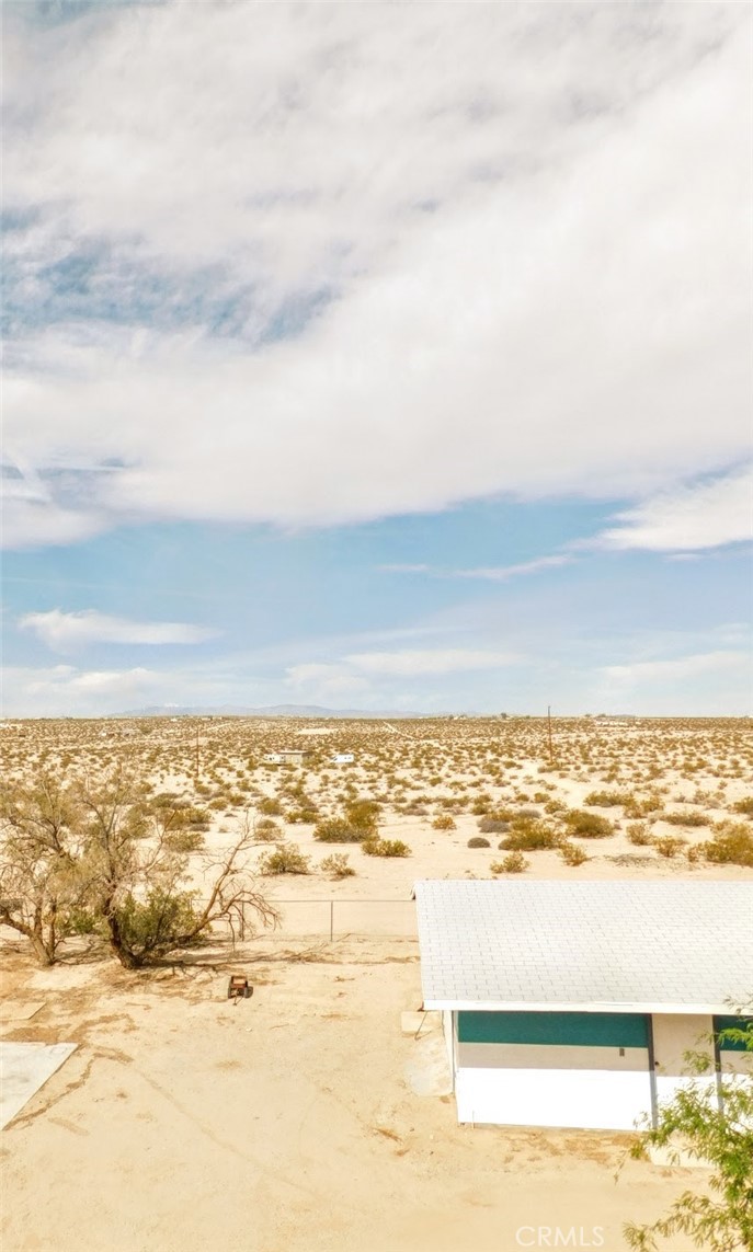 https://media.crmls.org/medias/794c4599-3545-4402-a37e-9a83943c1cb0.jpg?preset=X-Large