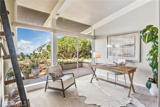 Detail Gallery Image 16 of 35 For 30175 Avenida Tranquila, Rancho Palos Verdes,  CA 90275 - 5 Beds | 2/1 Baths