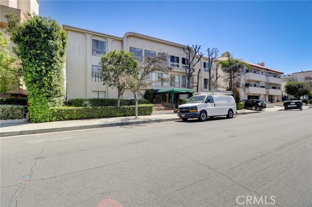 5250 Zelzah Avenue, 7A photo 2