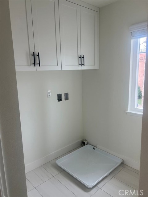 Detail Gallery Image 14 of 27 For 202 18th, Huntington Beach,  CA 92648 - 3 Beds | 2/1 Baths