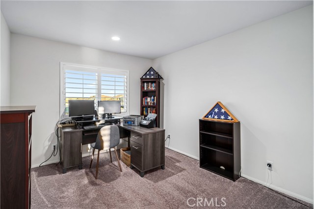 Detail Gallery Image 35 of 49 For 2434 Lugar Hermoso Ct, Rosamond,  CA 93560 - 4 Beds | 2/1 Baths