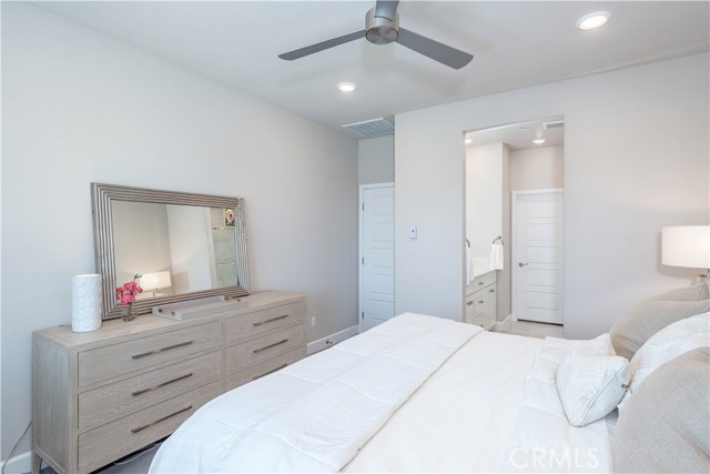 19209 Tideline Court, Huntington Beach CA: https://media.crmls.org/medias/794fe022-04a8-4160-8c0a-b0eb6ddd5dff.jpg