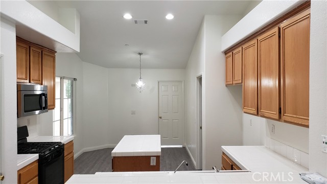Detail Gallery Image 7 of 27 For 7095 Hope Ct, Fontana,  CA 92336 - 4 Beds | 2 Baths