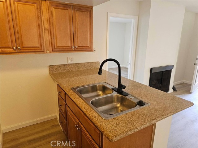 Detail Gallery Image 5 of 17 For 2871 S Fairview St #D,  Santa Ana,  CA 92704 - 2 Beds | 2 Baths