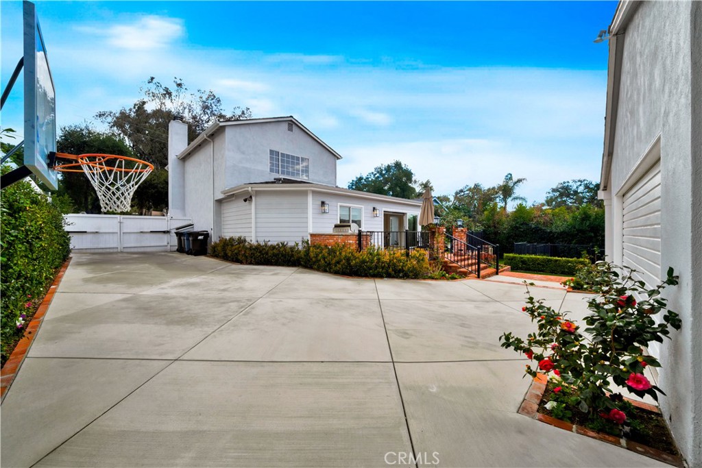 375 Berkshire Avenue La Canada Flintridge img 33