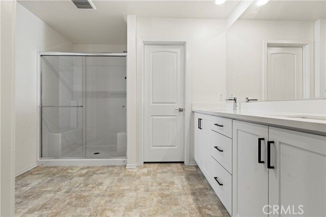 Detail Gallery Image 11 of 21 For 1796 Park Place Ln, Riverside,  CA 92501 - 3 Beds | 2/1 Baths