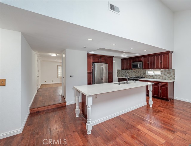 Detail Gallery Image 10 of 33 For 9781 La Esperanza, Fountain Valley,  CA 92708 - 4 Beds | 2 Baths