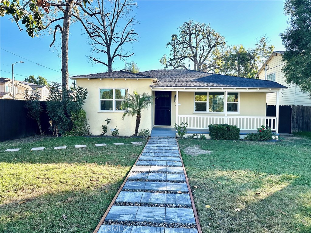 7360 Hesperia Avenue