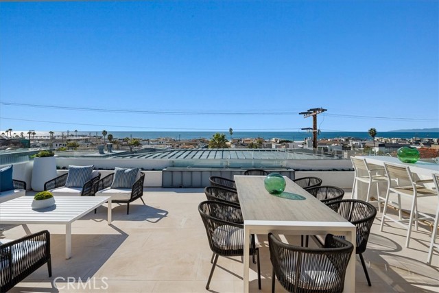 1703 Manhattan Avenue, Hermosa Beach, California 90254, 6 Bedrooms Bedrooms, ,6 BathroomsBathrooms,Residential,For Sale,Manhattan,SB25027848