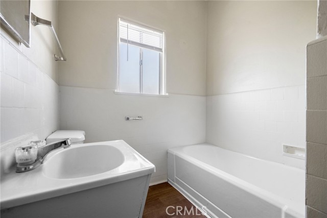 Detail Gallery Image 12 of 16 For 200 E Lomita Ave #7,  Glendale,  CA 91204 - 1 Beds | 1 Baths